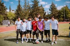 媒体人：有网友拍到国安新援塞尔吉尼奥正在体检